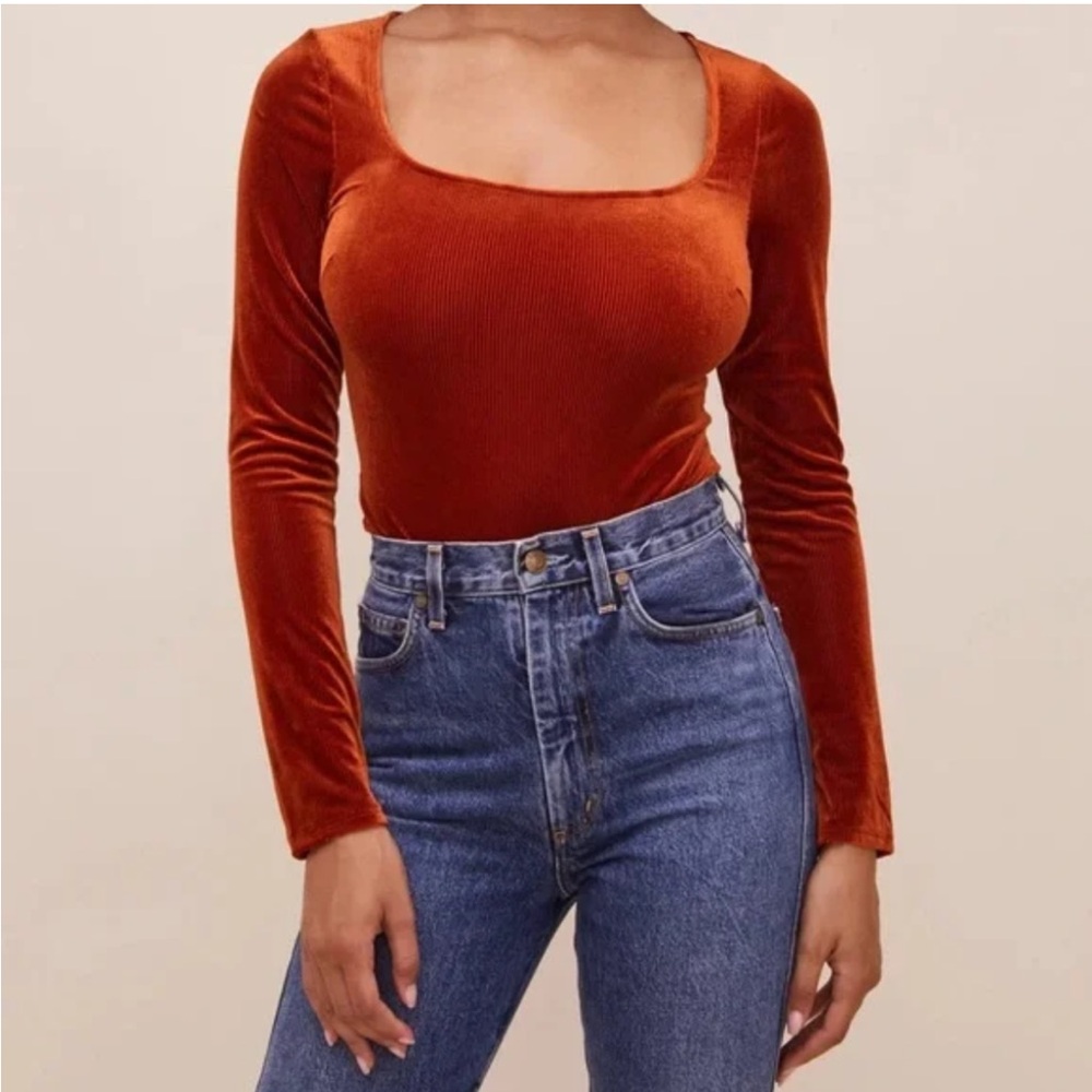 ASTR The Label Tess Burnt Orange Velvet Bodysuit Size Small Long Sleeve Top